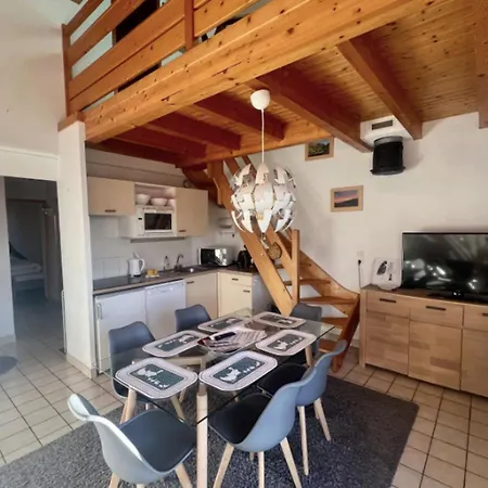 Cozy With View Apartment