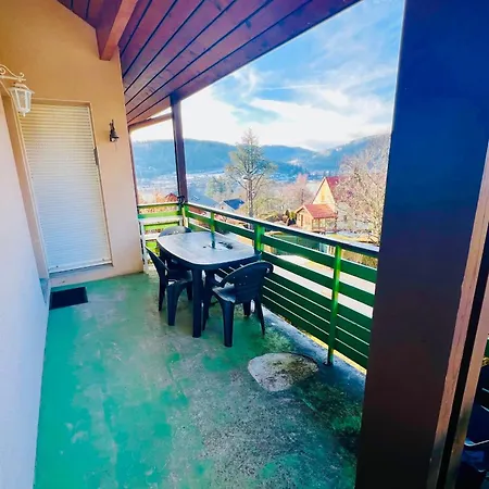 Cozy With View Appartamento
